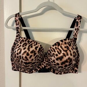 Soma Stunning Support Smooth Full Coverage Bra 40DDD Divine Leopard